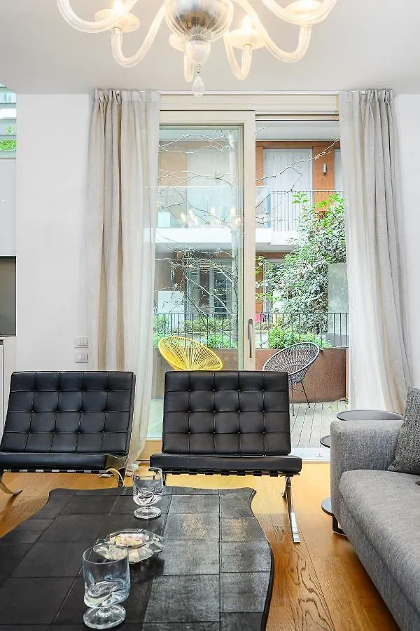 Business & Luxury Suite - Monte16 Milan Apartment