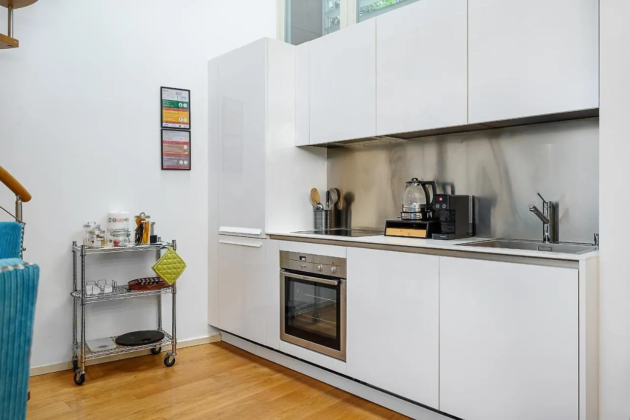 Apartment Business & Luxury Suite - Monte16 Milan Italy