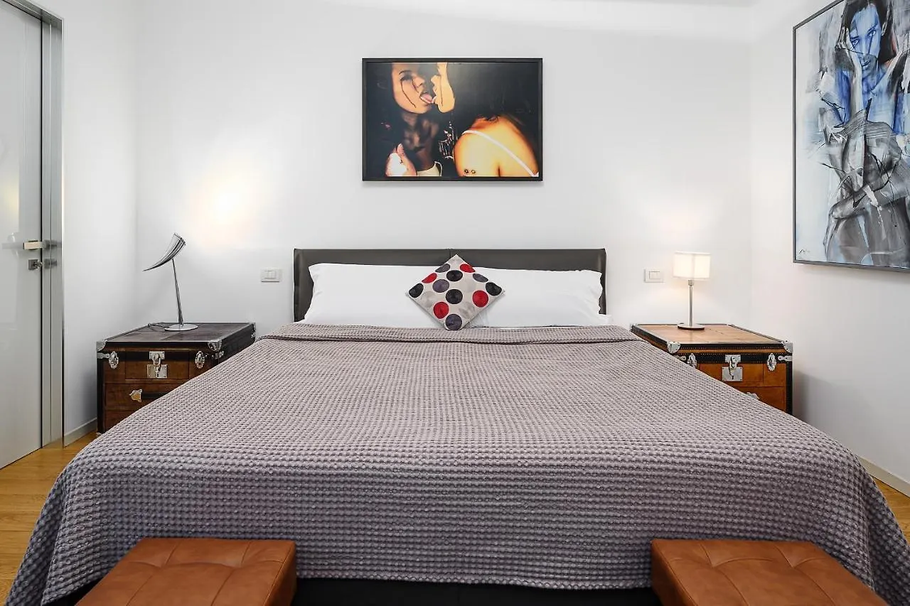 Business & Luxury Suite - Monte16 Milan 0*,